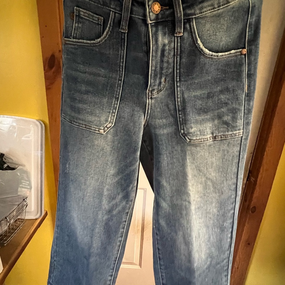 Judy Blue Denim Jeans with Brown Leather Patch size 25